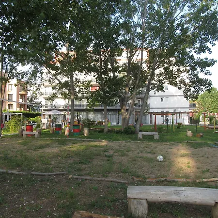 Отель Cote Dazure 3*