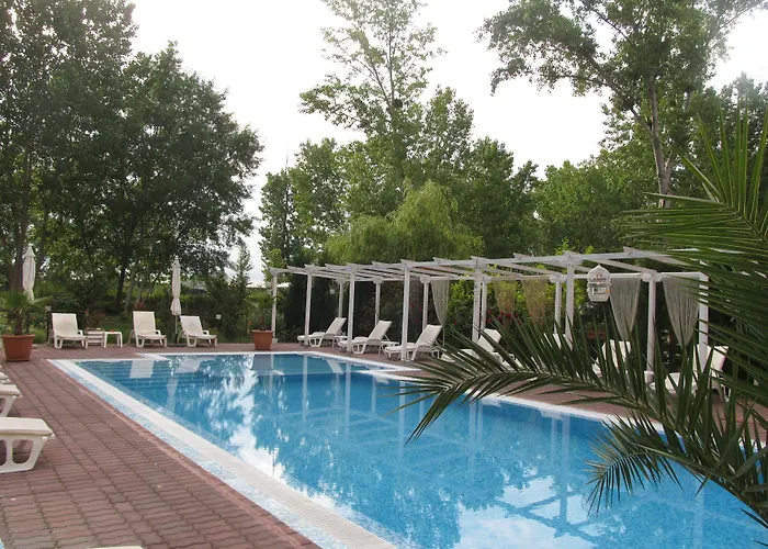 Cote Dazure Отель 3*